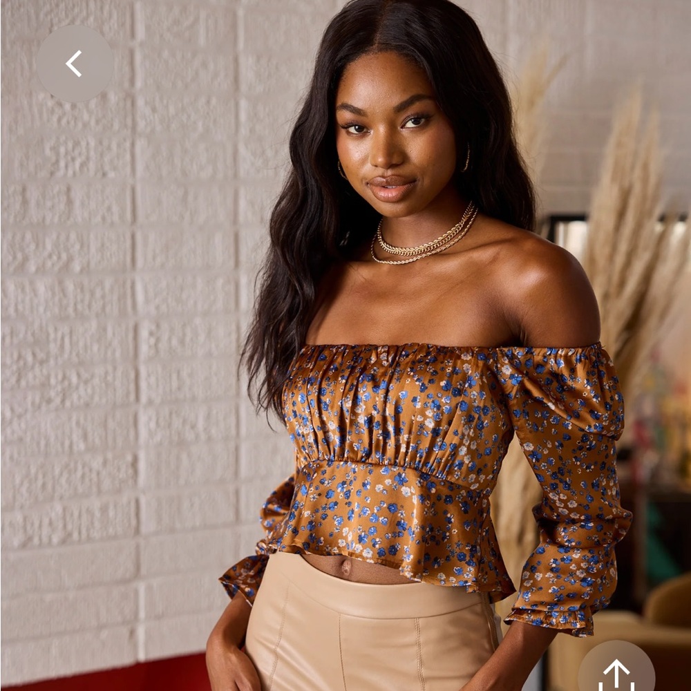 NWT: Beachbunny Becky off the shoulder crop top by Summer Haus